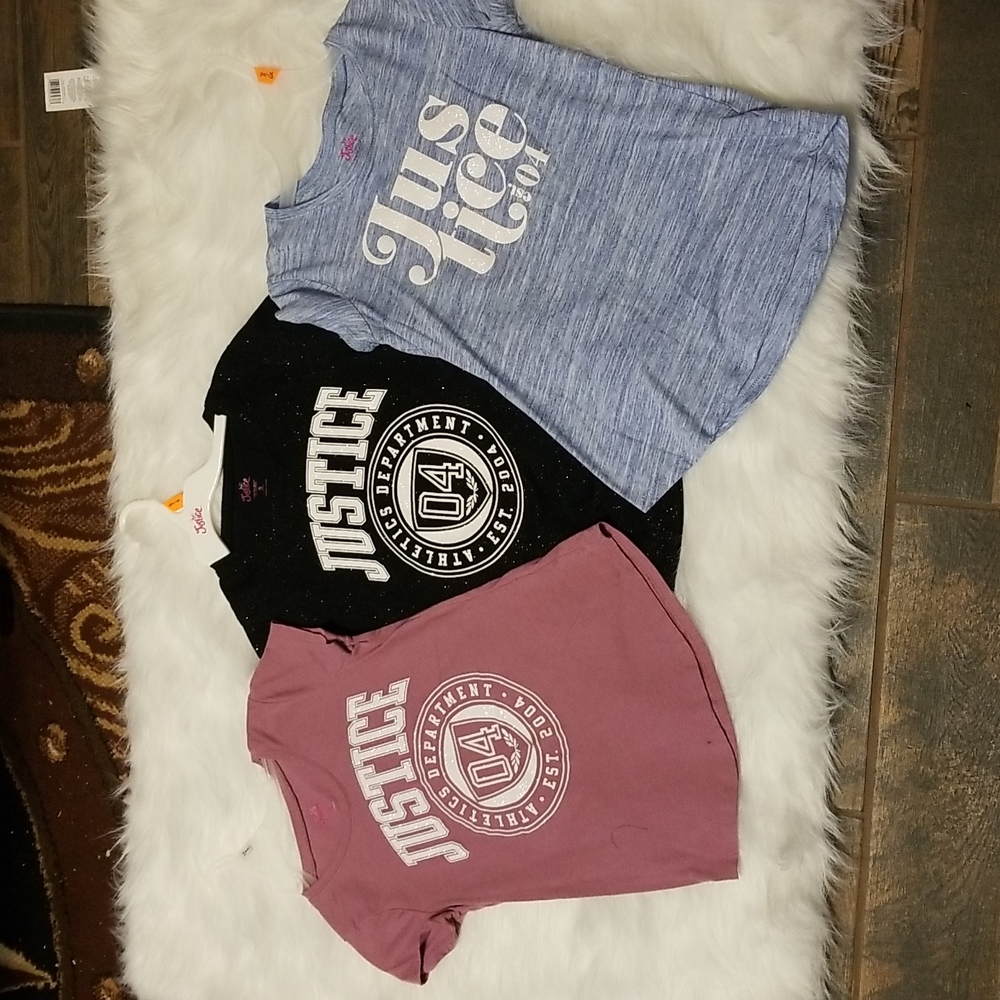 SOLD- Bundle of Girls Justice Tshirts size small 7/8